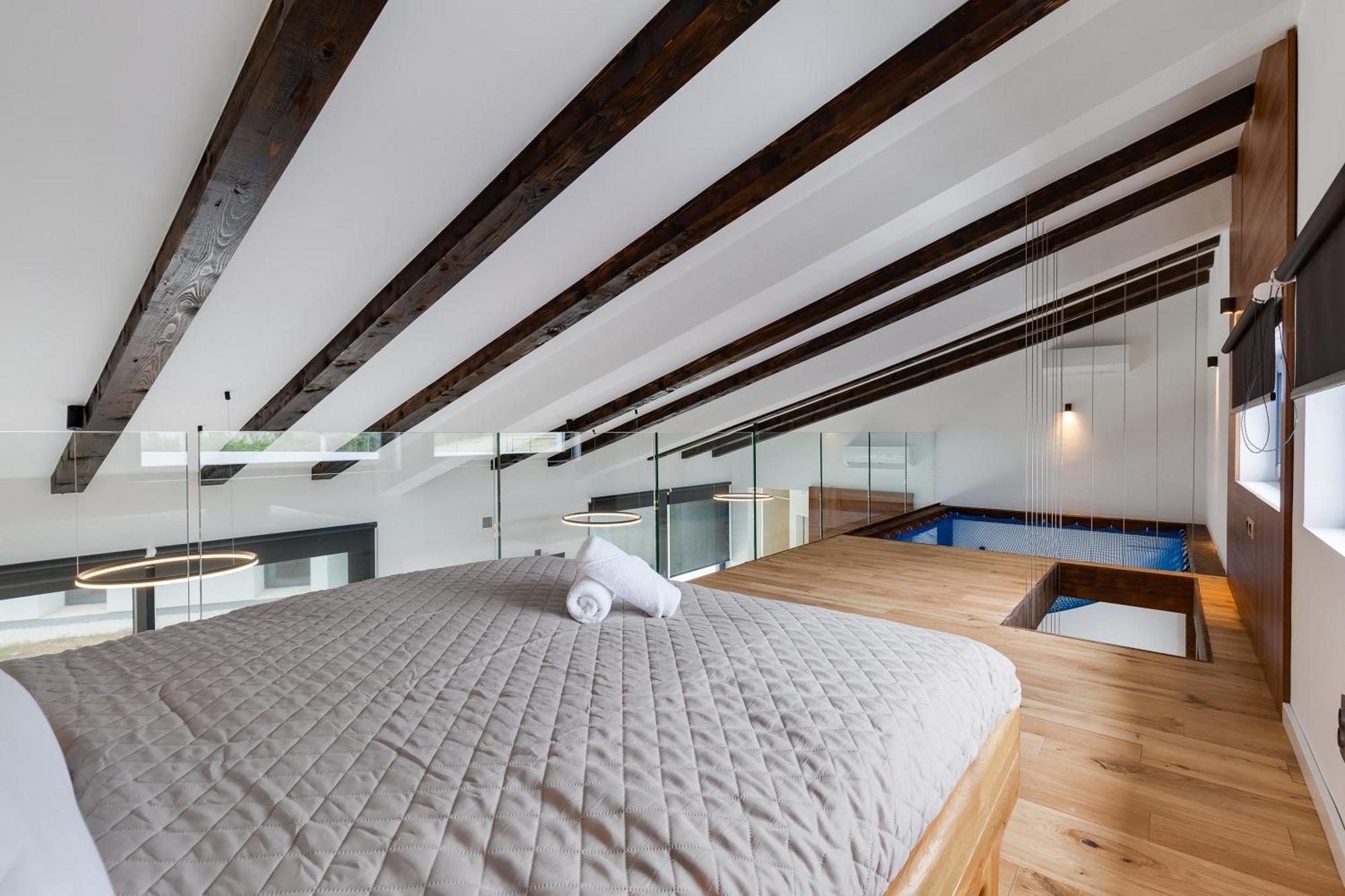 Villa T, Spacious With Heated Pool, Hot Tub & Sauna Rastevic المظهر الخارجي الصورة